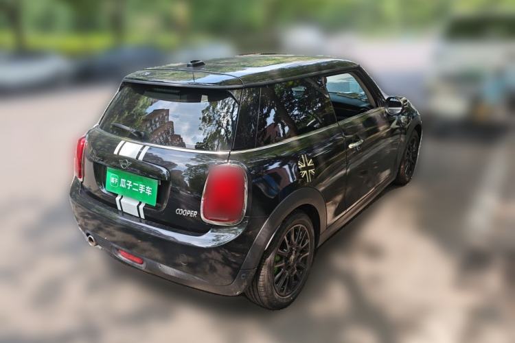 Used MINI 2020 1.5T COOPER Classic Edition Rear Right 45 Deg