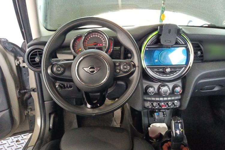 Used MINI 2020 1.5T COOPER Classic Edition Five-Door Version Steering Wheel