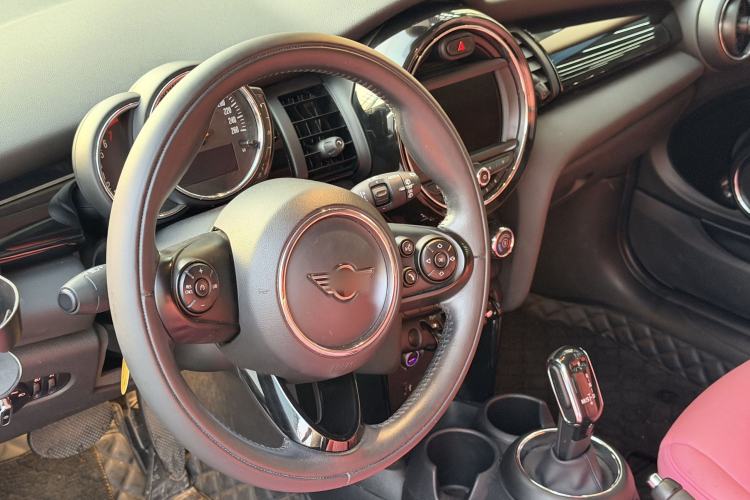 Used MINI 2020 1.5T ONE PLUS Exterior 5