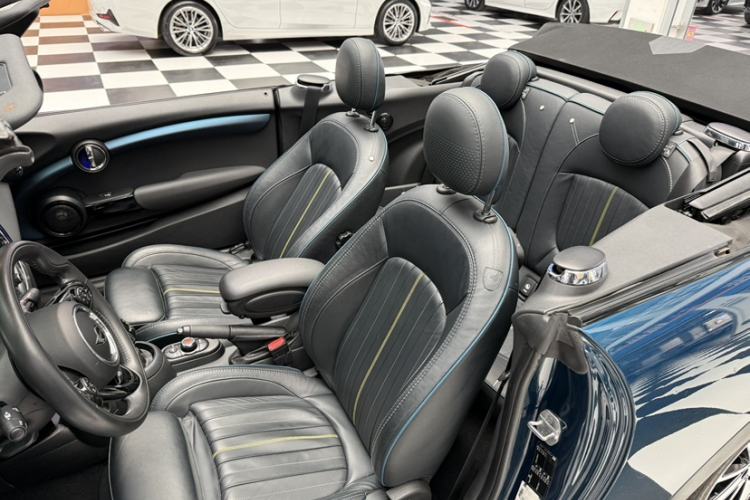 Used MINI 2020 1.5T COOPER CABRIO Sidewalk Interior 1