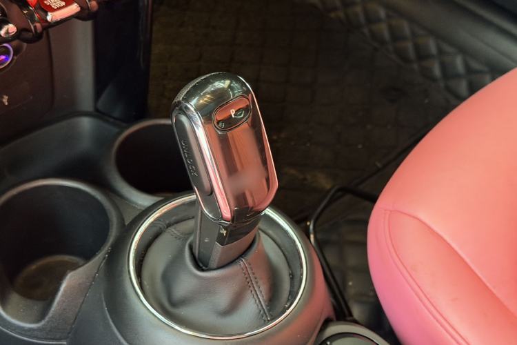 Used MINI 2020 1.5T ONE PLUS Interior 3