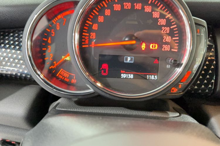 Used MINI 2020 1.5T COOPER CABRIO Sidewalk Odometer Close Up