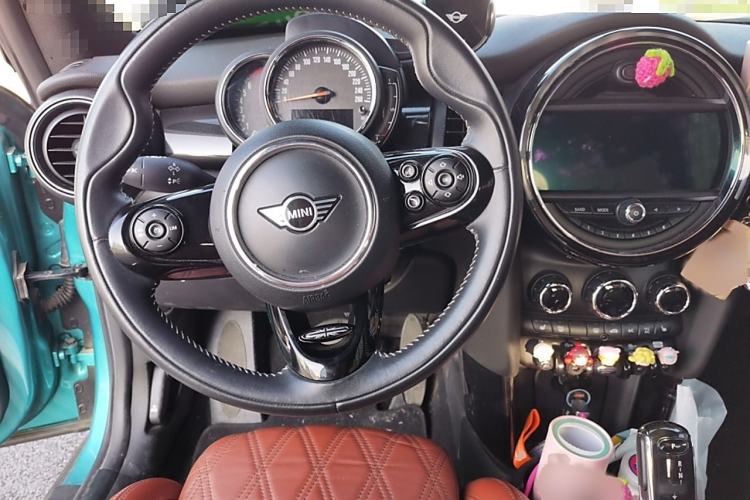 Used MINI 2020 1.5T COOPER CABRIO Artist Steering Wheel