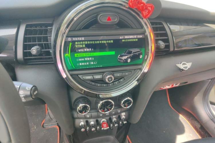 Used MINI 2020 1.5T COOPER Artist Audio And AC Panel