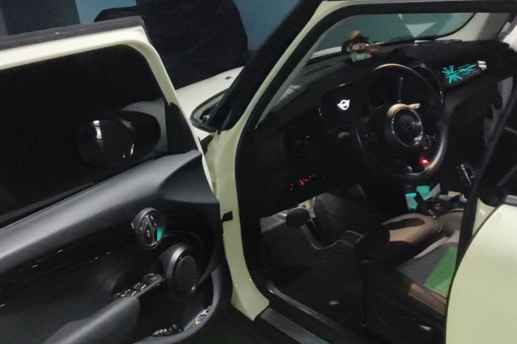 Used MINI 2020 1.5T COOPER Classic Edition Five-Door Version Driver Seat