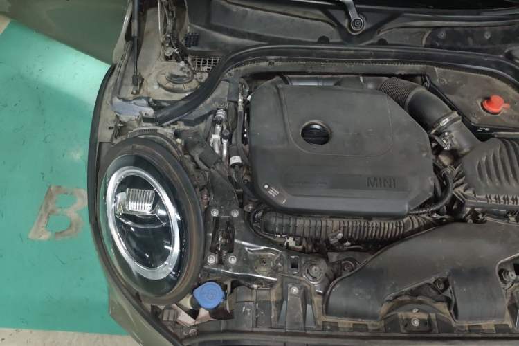 Used MINI 2020 2.0T COOPER S Racing Driver Engine Bay Right