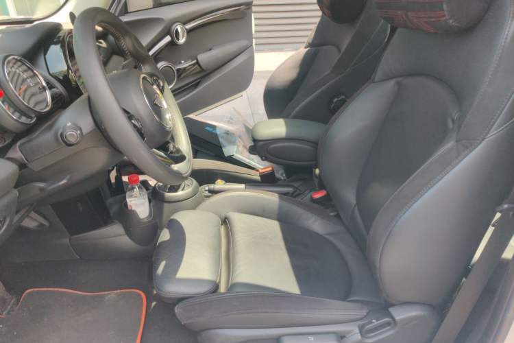 Used MINI 2020 1.5T COOPER Artist Left Front Seat