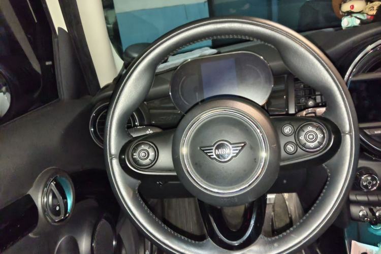 Used MINI 2020 1.5T COOPER Classic Edition Five-Door Version Steering Wheel