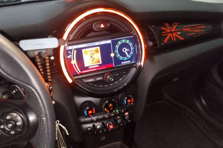 Used MINI 2020 2.0T COOPER S Classic Edition Audio And AC Panel