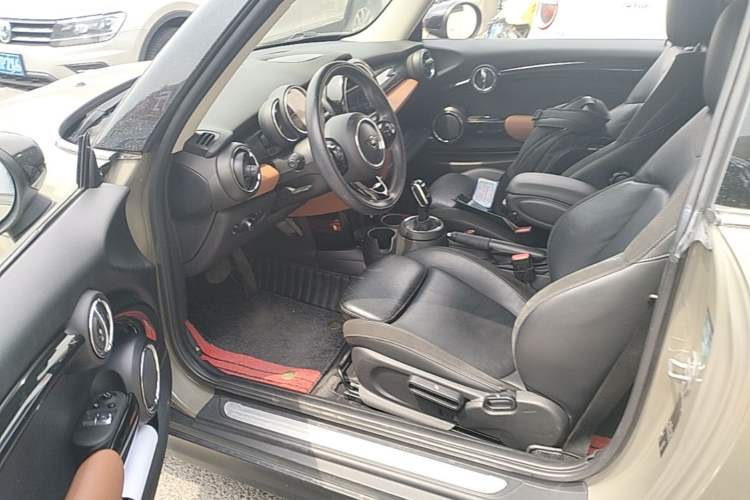 Used MINI 2020 1.5T COOPER Artist Driver Seat