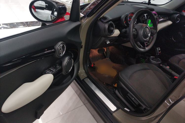 Used MINI 2020 1.5T ONE PLUS Five-Door Edition Driver Seat