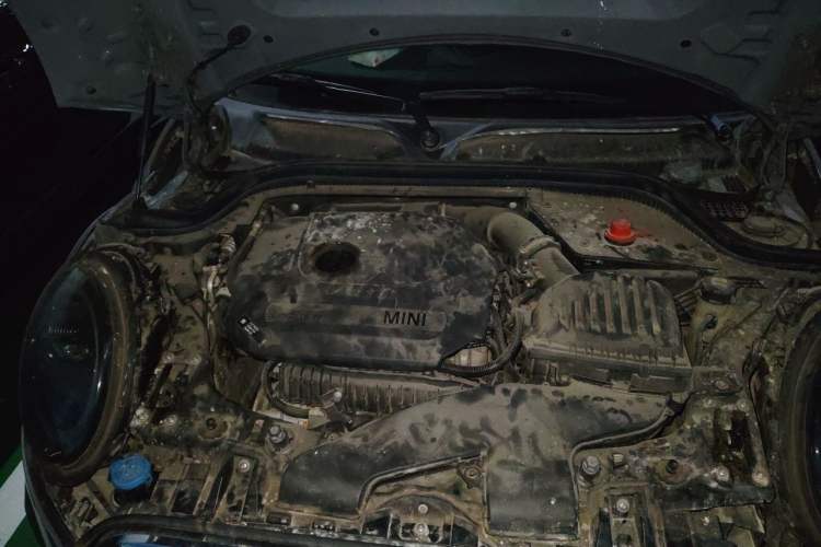 Used MINI 2020 1.5T ONE PLUS Engine Bay