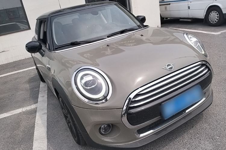 Used MINI 2020 1.5T COOPER Artist Front Right 45 Deg