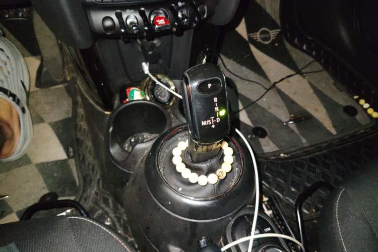 Used MINI 2020 1.5T ONE PLUS Gear Lever