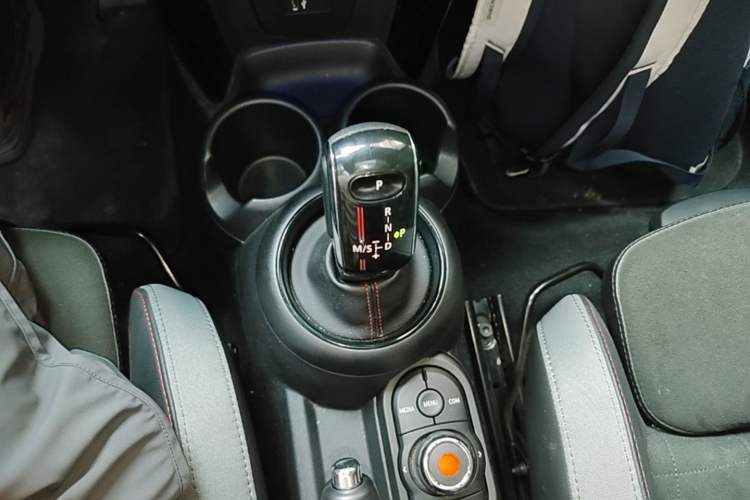 Used MINI 2020 2.0T COOPER S Racing Driver Gear Lever