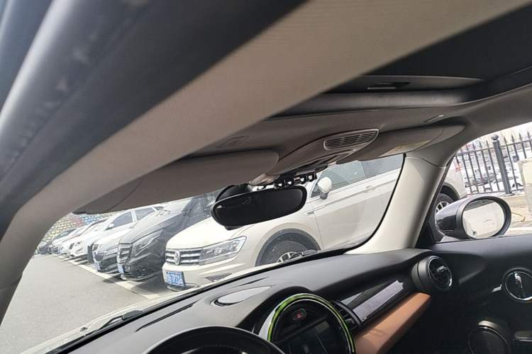 Used MINI 2020 1.5T COOPER Artist Headliner