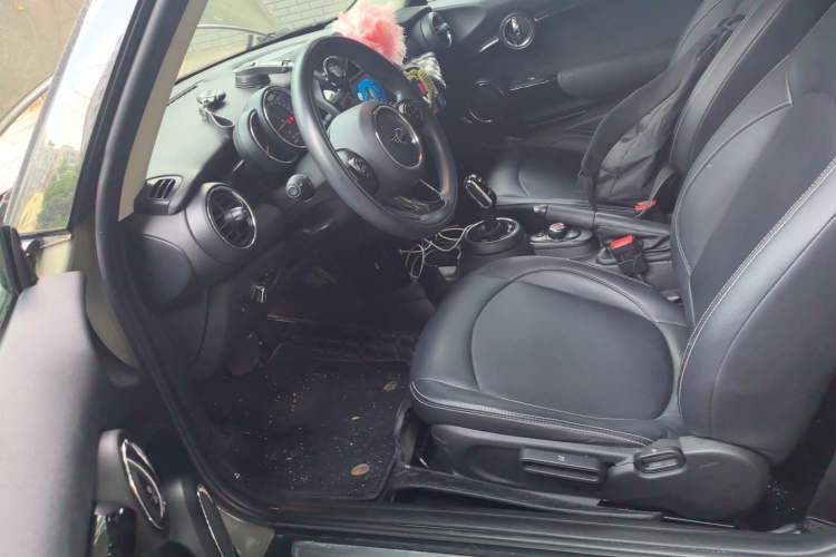 Used MINI 2020 1.5T ONE PLUS Left Front Seat