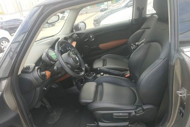 Used MINI 2020 1.5T COOPER Classic Edition Left Front Seat