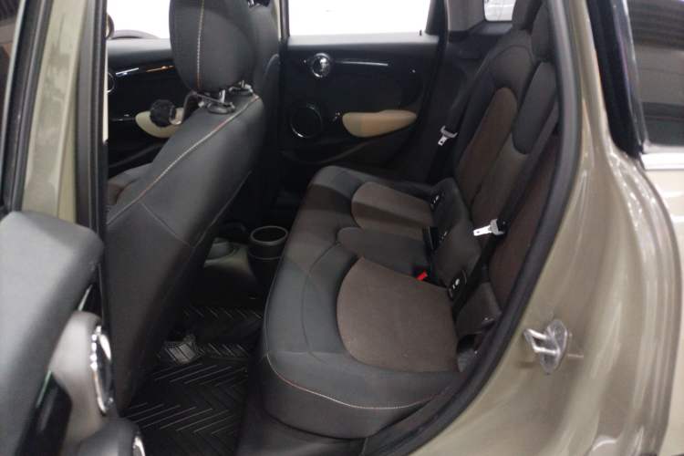 Used MINI 2020 1.5T ONE PLUS Five-Door Edition Left Rear Seat