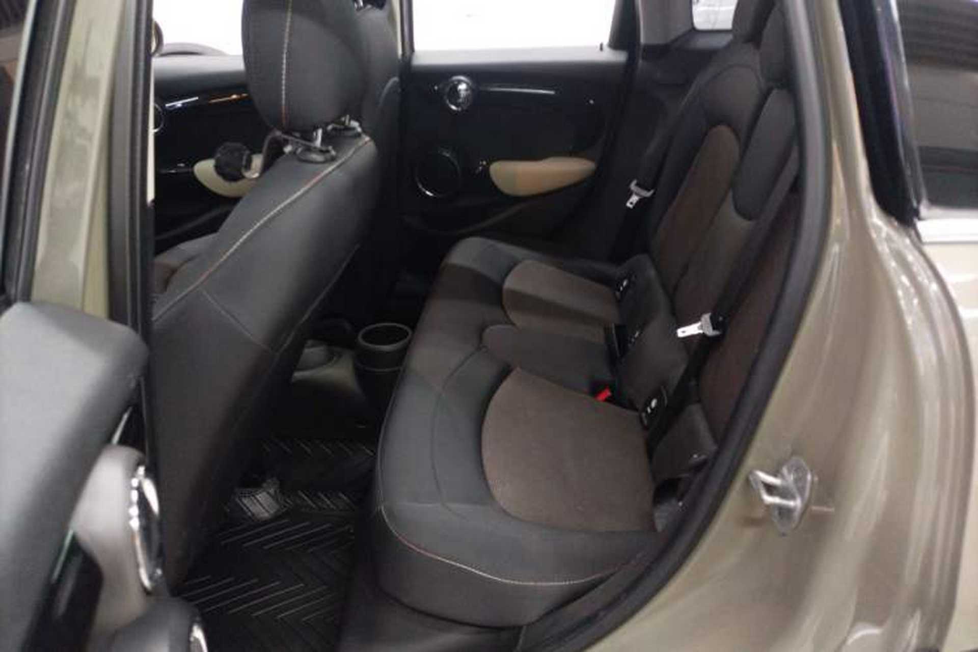 Used MINI 2020 1.5T ONE PLUS Five-Door Edition Left Rear Seat