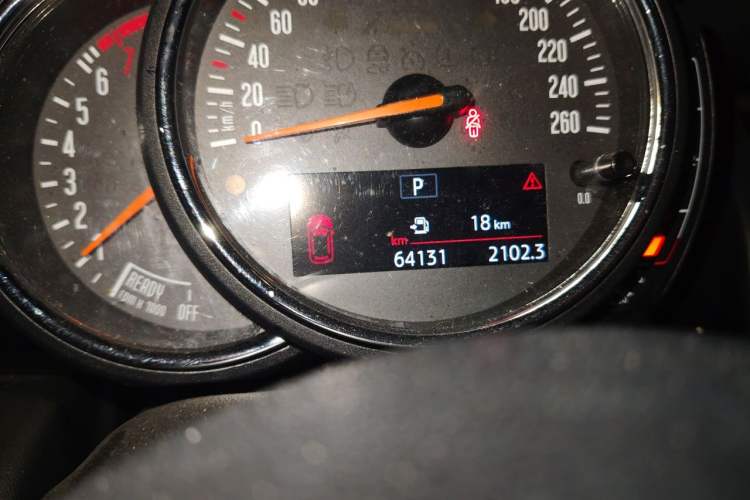 Used MINI 2020 1.5T ONE PLUS Odometer Close Up