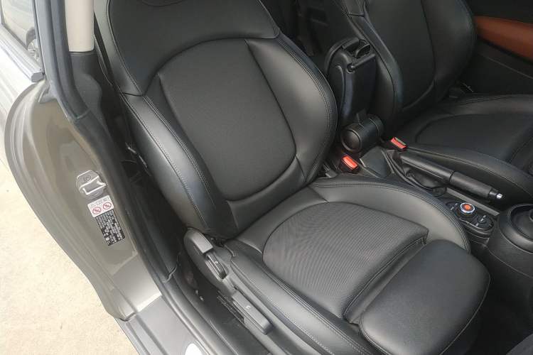 Used MINI 2020 1.5T COOPER Classic Edition Right Front Seat