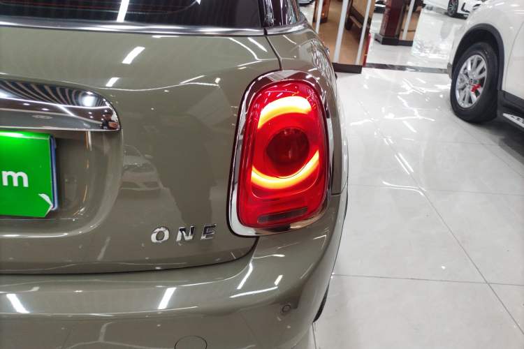 Used MINI 2020 1.5T ONE PLUS Five-Door Edition Right Rear Taillight
