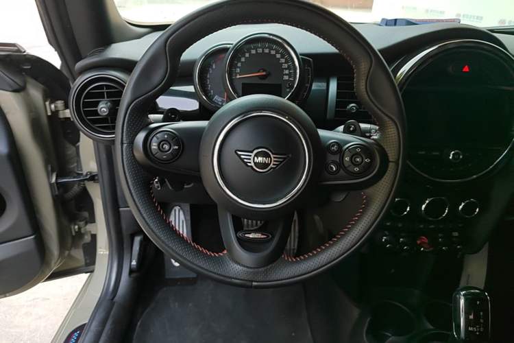 Used MINI 2020 2.0T COOPER S Racing Driver Steering Wheel