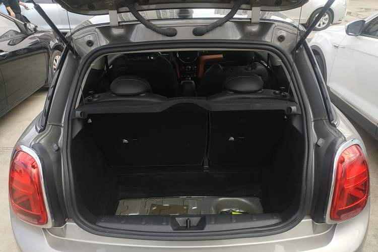 Used MINI 2020 1.5T COOPER Classic Edition Trunk