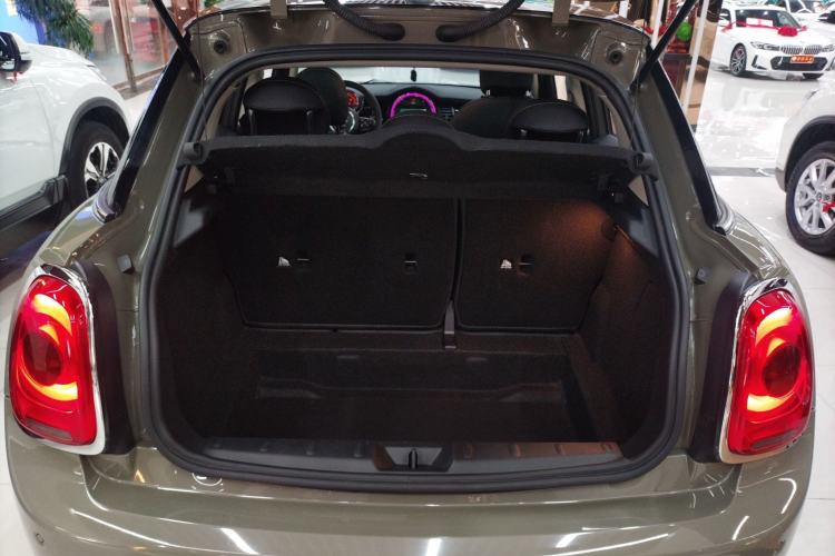 Used MINI 2020 1.5T ONE PLUS Five-Door Edition Trunk