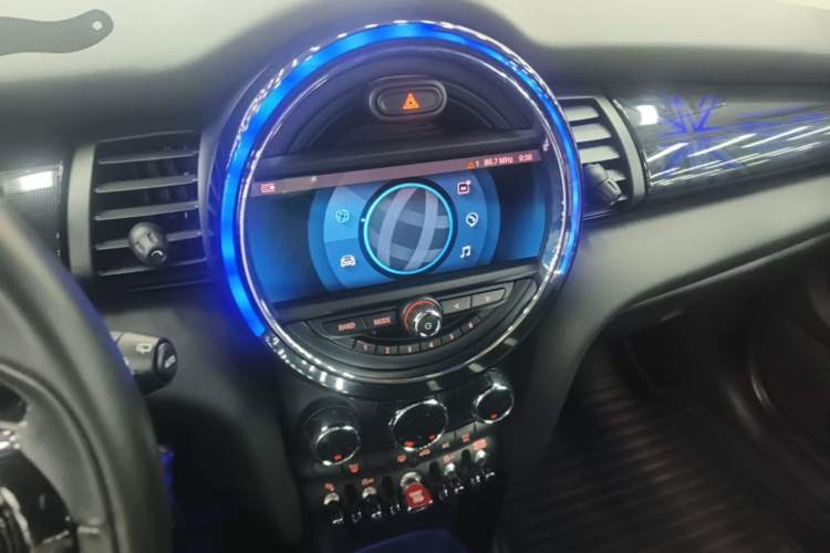 Used MINI 2020 1.5T COOPER Artist Audio And AC Panel