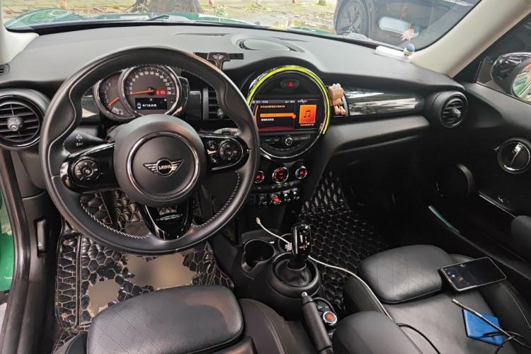 Used MINI 2020 1.5T COOPER Artist Center Console
