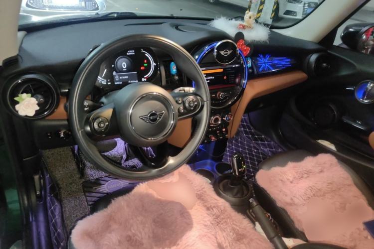 Used MINI 2020 1.5T COOPER Classic Edition Center Console