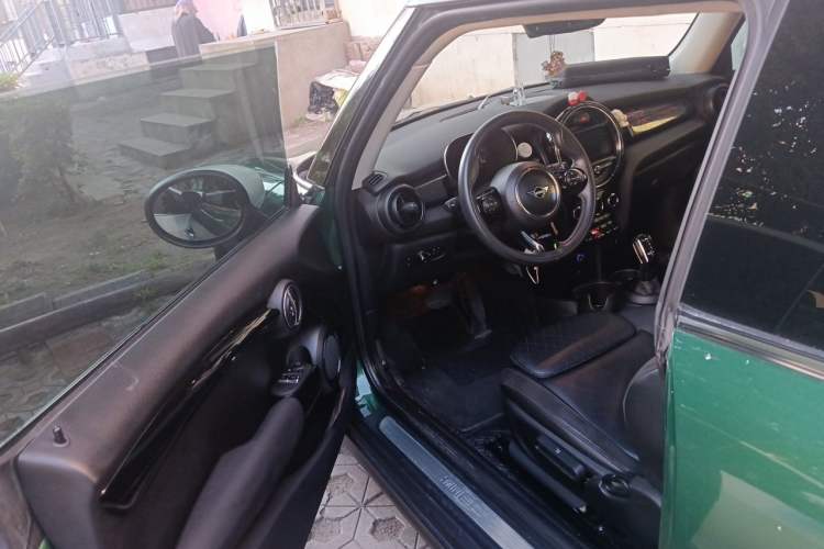 Used MINI 2020 1.5T COOPER Racing Driver Driver Seat