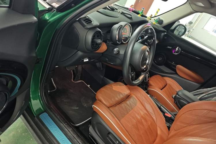 Used MINI 2020 2.0T COOPER S Artist Five-Door Edition Driver Seat