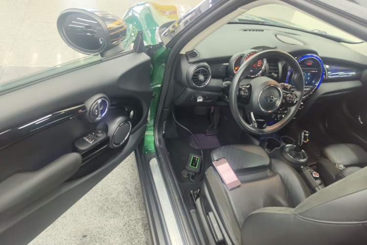 Used MINI 2020 1.5T COOPER Artist Driver Seat