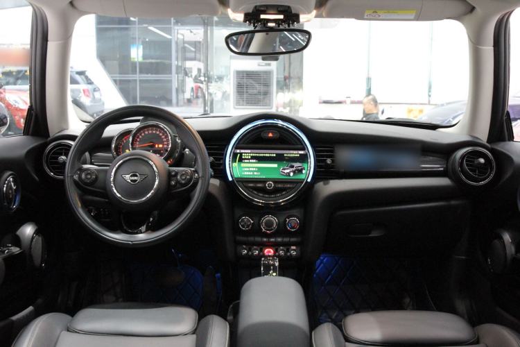 Used MINI 2020 1.5T COOPER Classic Edition Interior 1