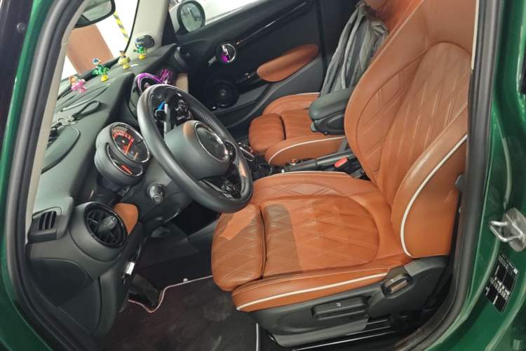 Used MINI 2020 2.0T COOPER S Artist Five-Door Edition Left Front Seat
