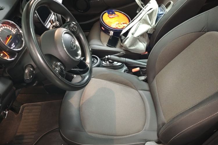 Used MINI 2020 1.5T ONE Five-Door Edition Left Front Seat