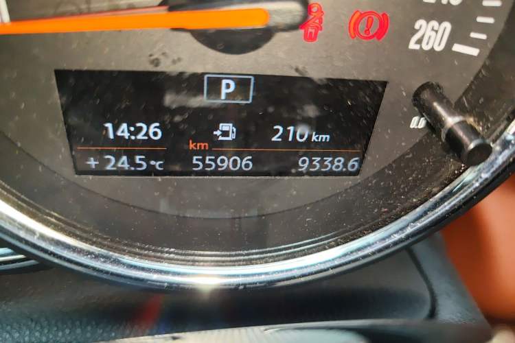 Used MINI 2020 1.5T COOPER CABRIO Artist Odometer Close Up