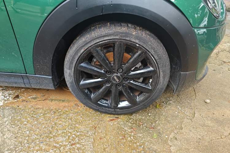 Used MINI 2020 1.5T COOPER Artist Right Front Wheel Hub