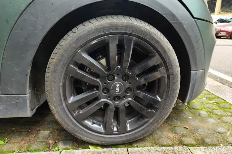 Used MINI 2020 1.5T COOPER CABRIO Artist Right Front Wheel Hub