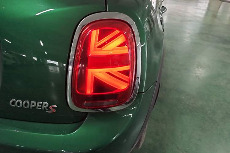 Used MINI 2020 2.0T COOPER S Artist Five-Door Edition Right Rear Taillight