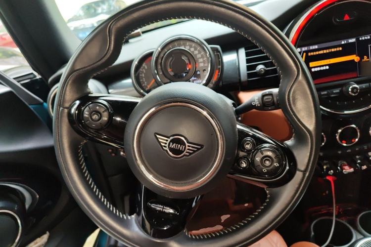Used MINI 2020 1.5T COOPER CABRIO Artist Steering Wheel
