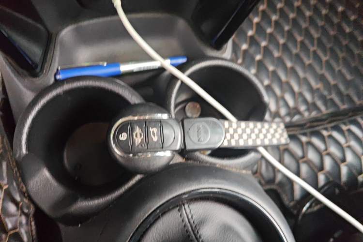 Used MINI 2020 1.5T COOPER Artist Vehicle Key