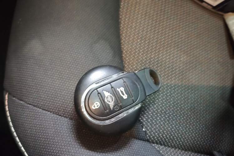 Used MINI 2020 1.5T ONE Five-Door Edition Vehicle Key