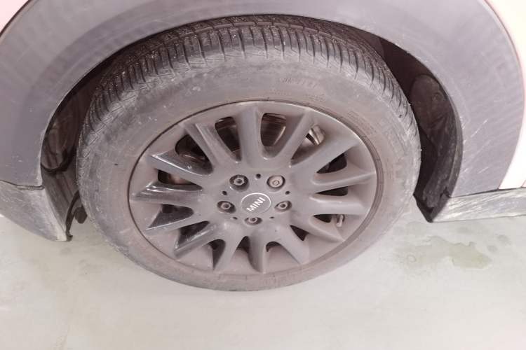 Used MINI 2020 1.5T ONE PLUS Left Front Wheel Hub
