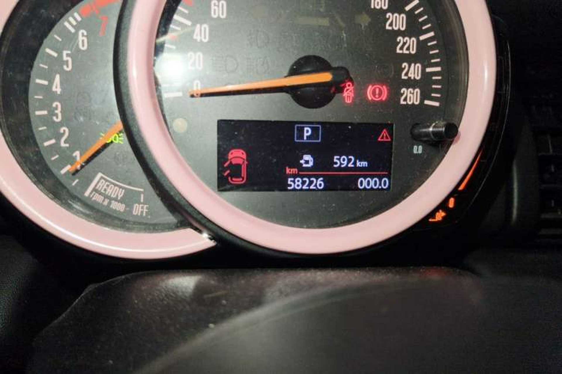 Used MINI 2020 1.5T ONE Five-Door Edition Odometer Close Up