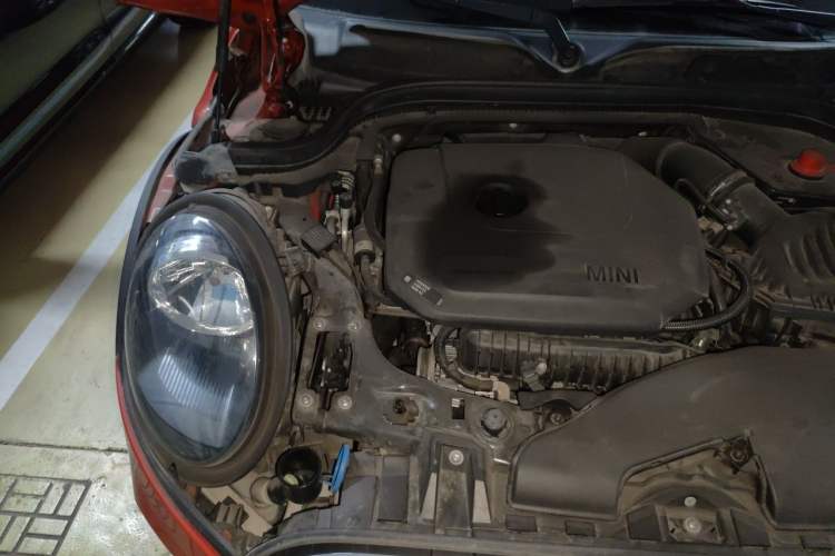 Used MINI 2020 1.5T ONE Engine Bay Right