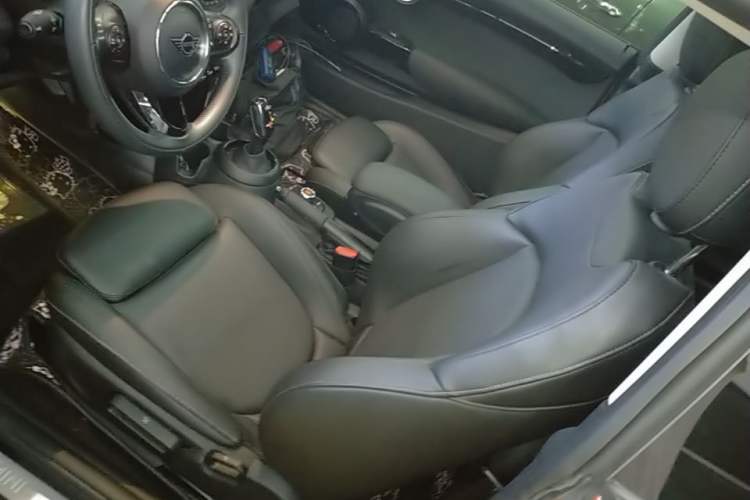 Used MINI 2020 1.5T COOPER Classic Edition Left Front Seat